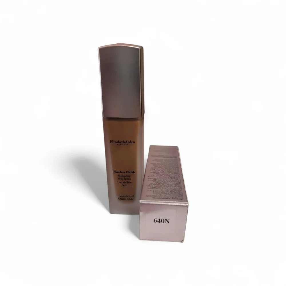 Elizabeth Arden Flawless Finish Foundation - Warm Beige